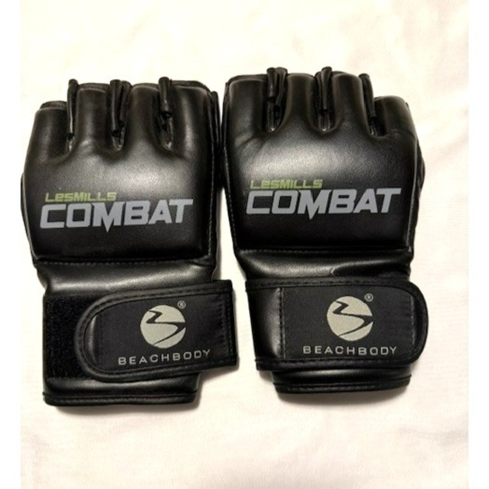 Les Mills Combat Gloves Beachbody MMA Training Boxing Workout Gym Size Medium